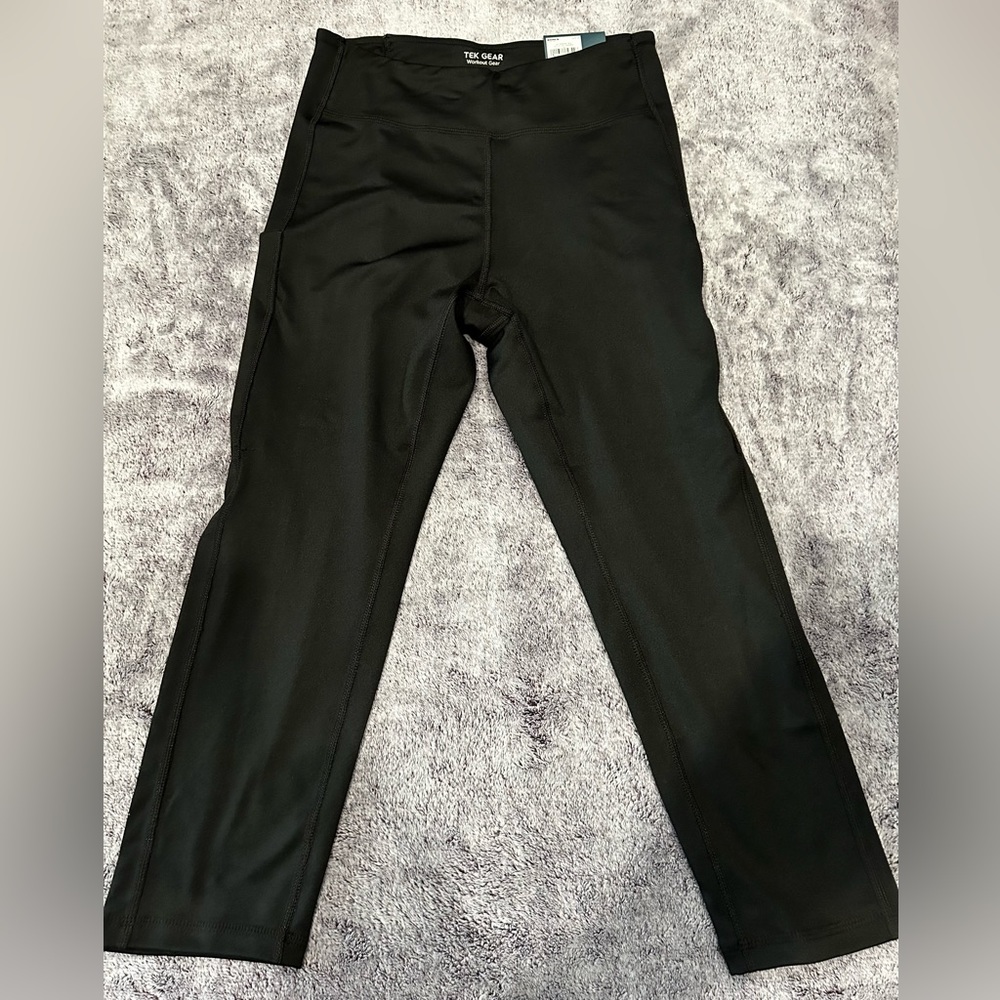 Black Capri Leggings